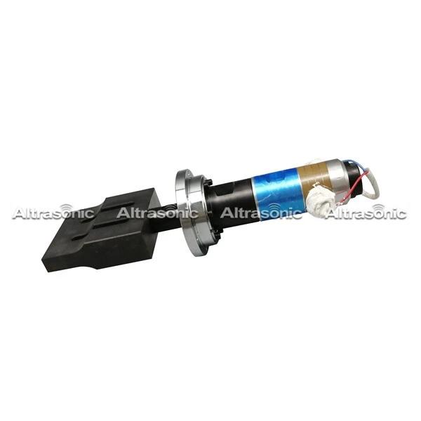20kHz High Efficient Ultrasonic Transducer With Steel Horn